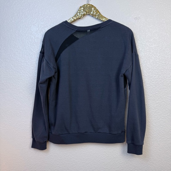 Fabletics • Agon Pullover - Picture 10 of 13